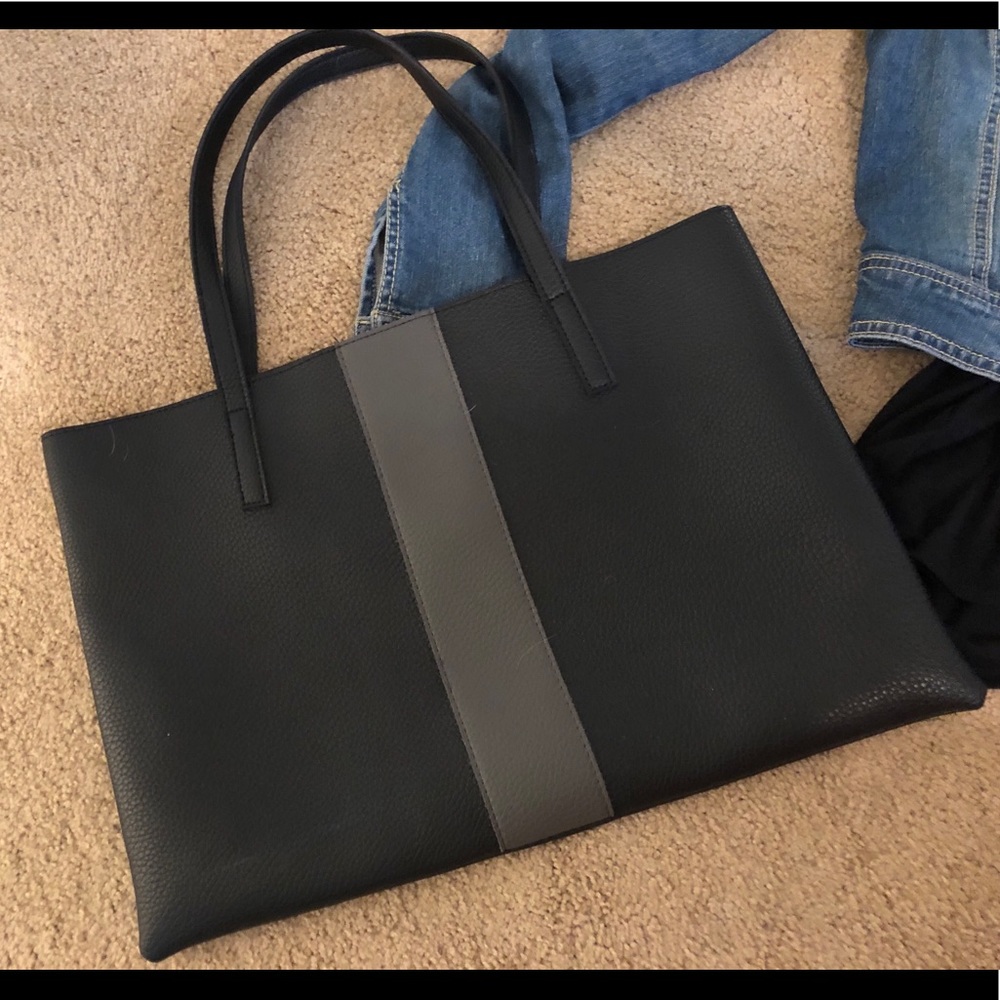 Vince Camuto Luck tote